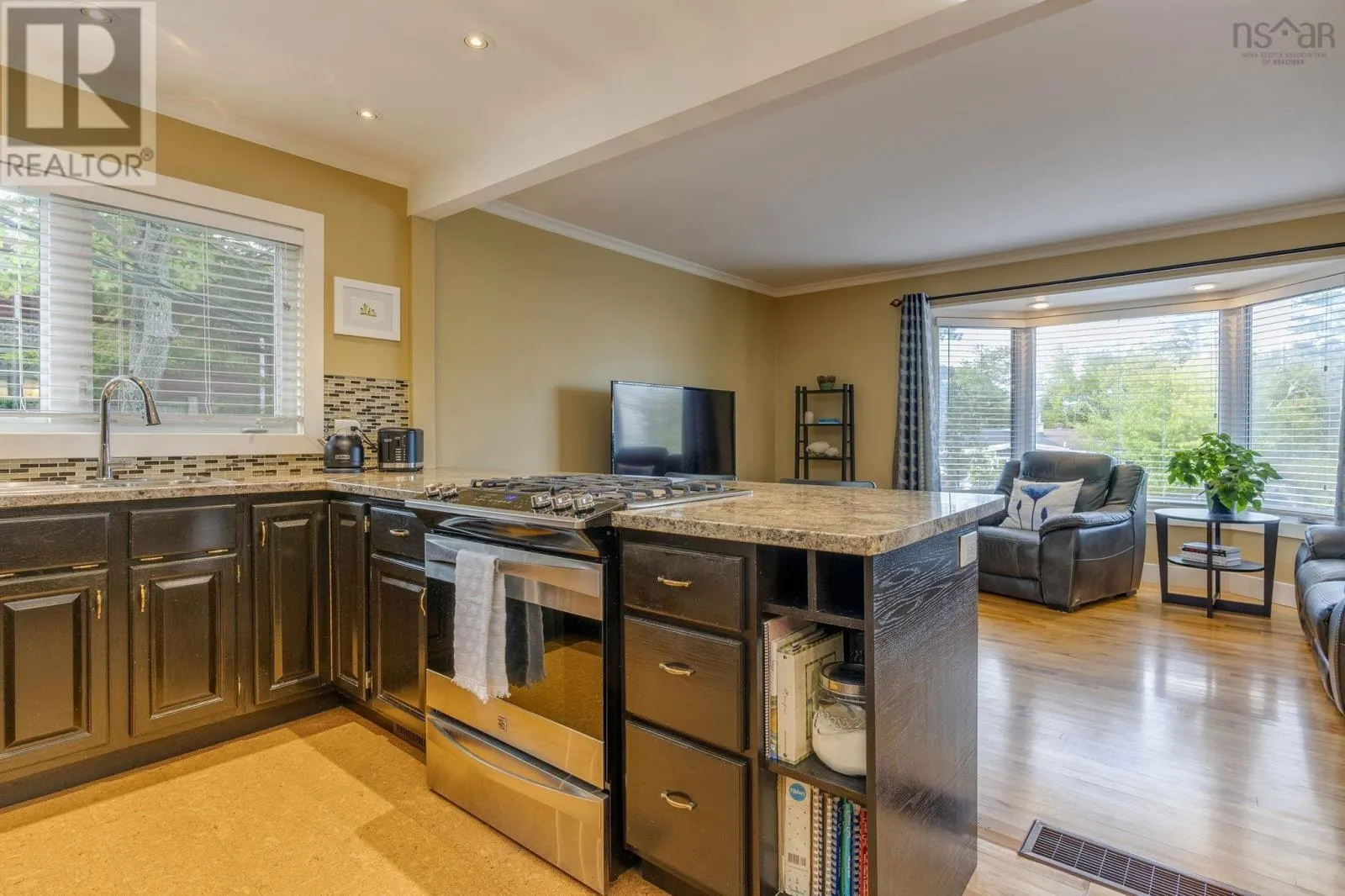 10 Palisade Place