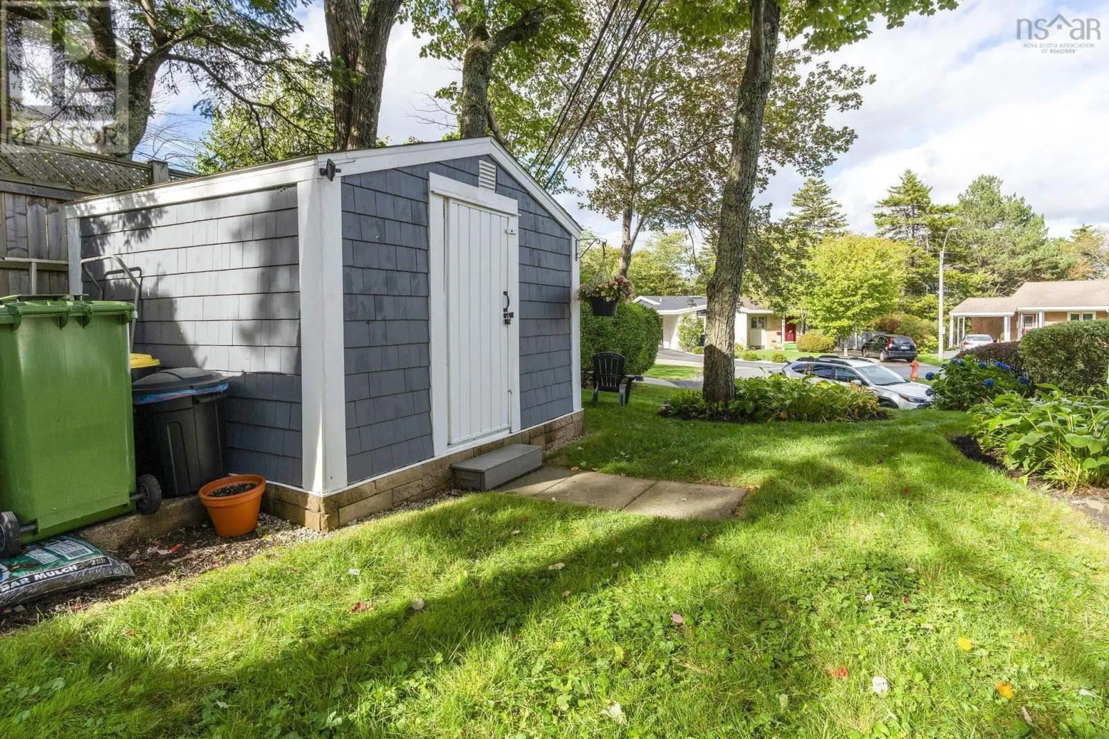 10 Palisade Place
