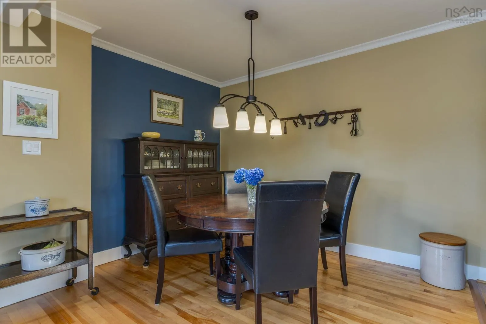 10 Palisade Place