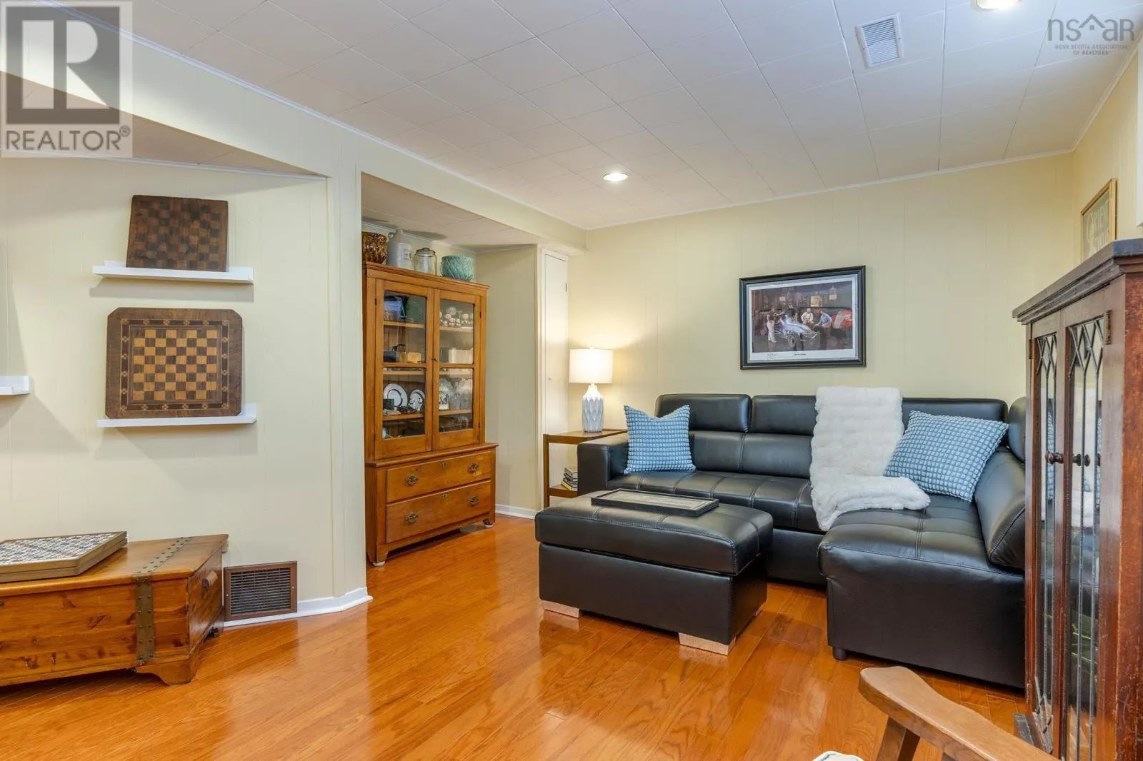 10 Palisade Place