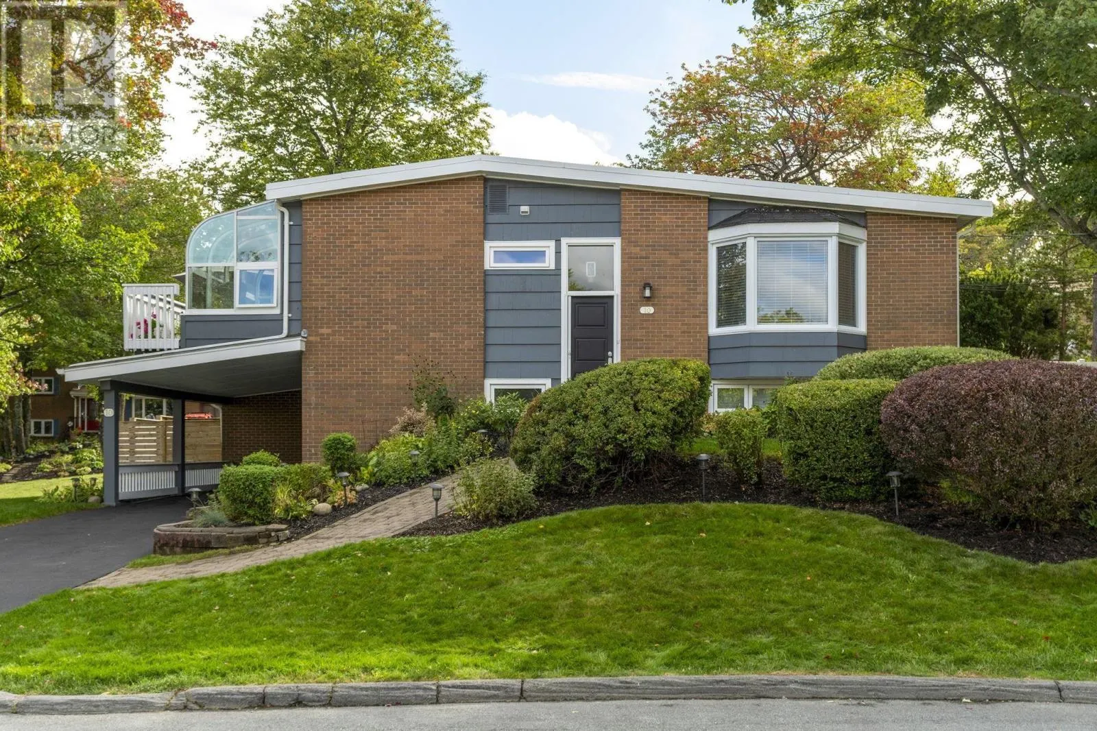 10 Palisade Place