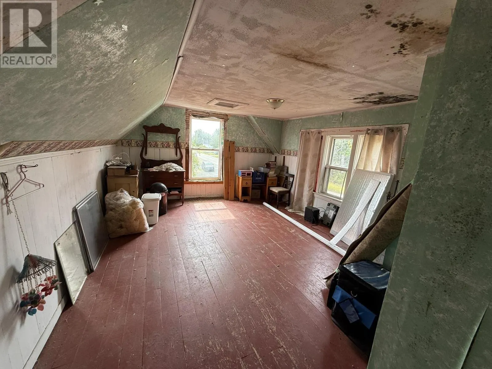 1174 BELMONT Road