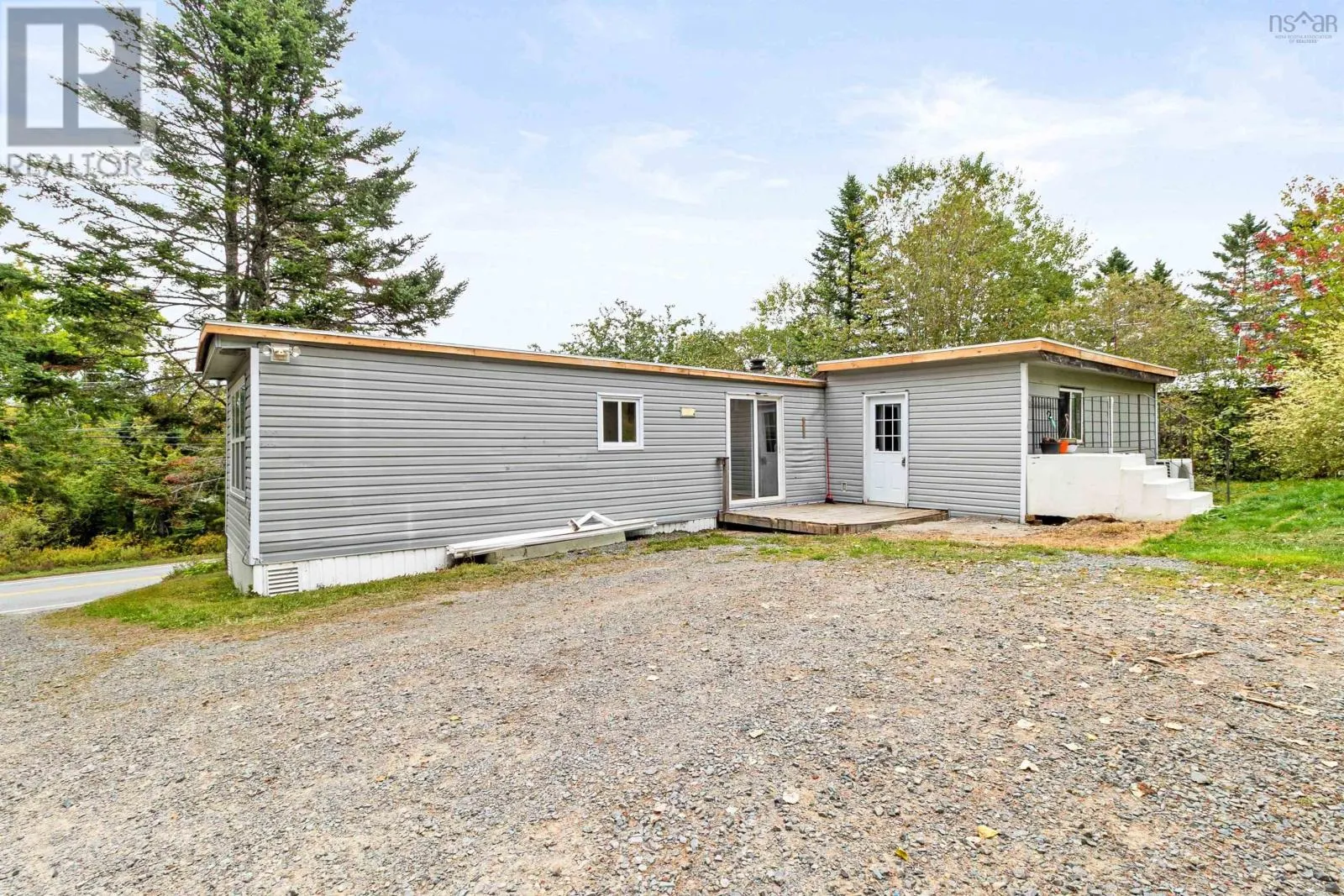 8252 Highway 1