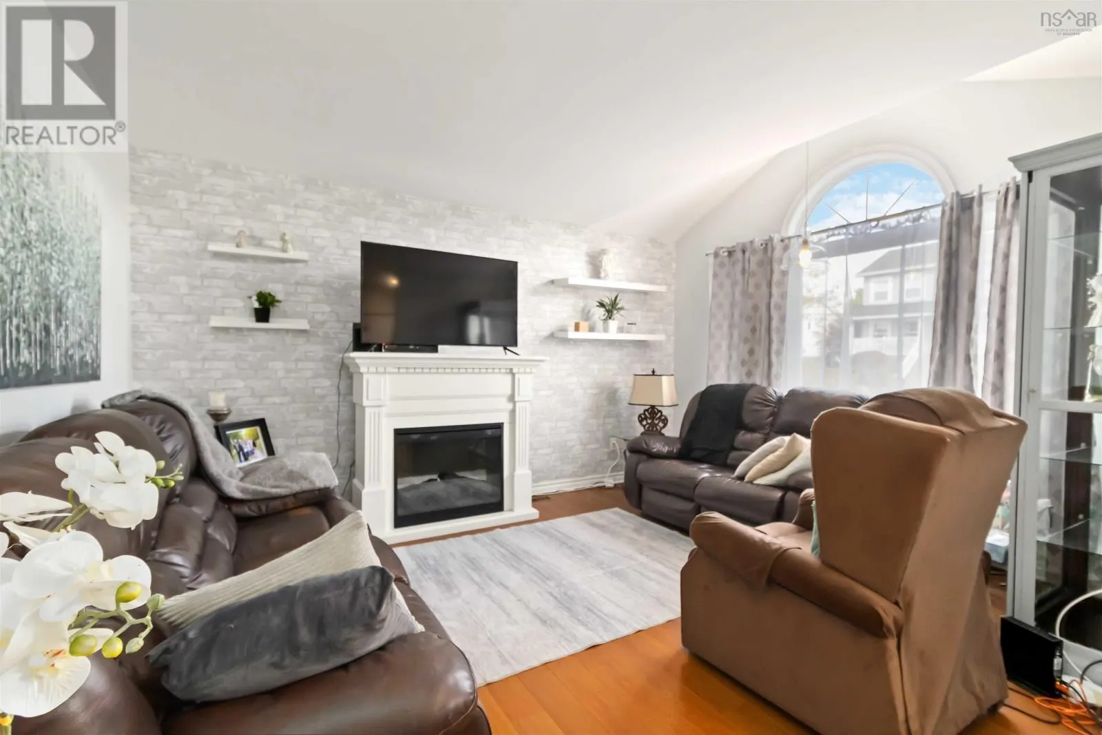 62 Bucheron Crescent