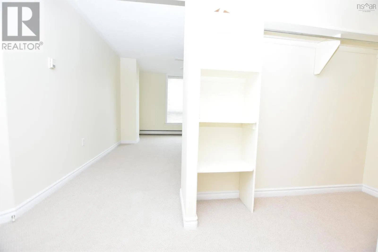 105 40 Regency Park Drive