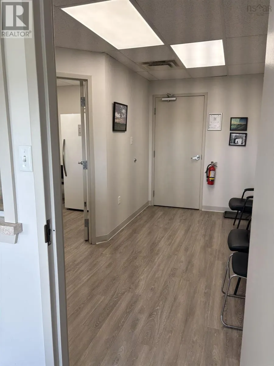 805 5991 Spring Garden Road