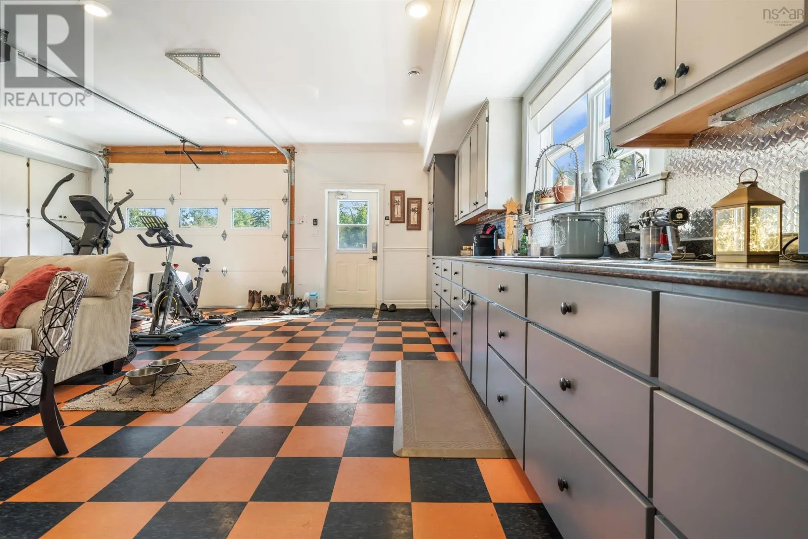 206 Shore Road