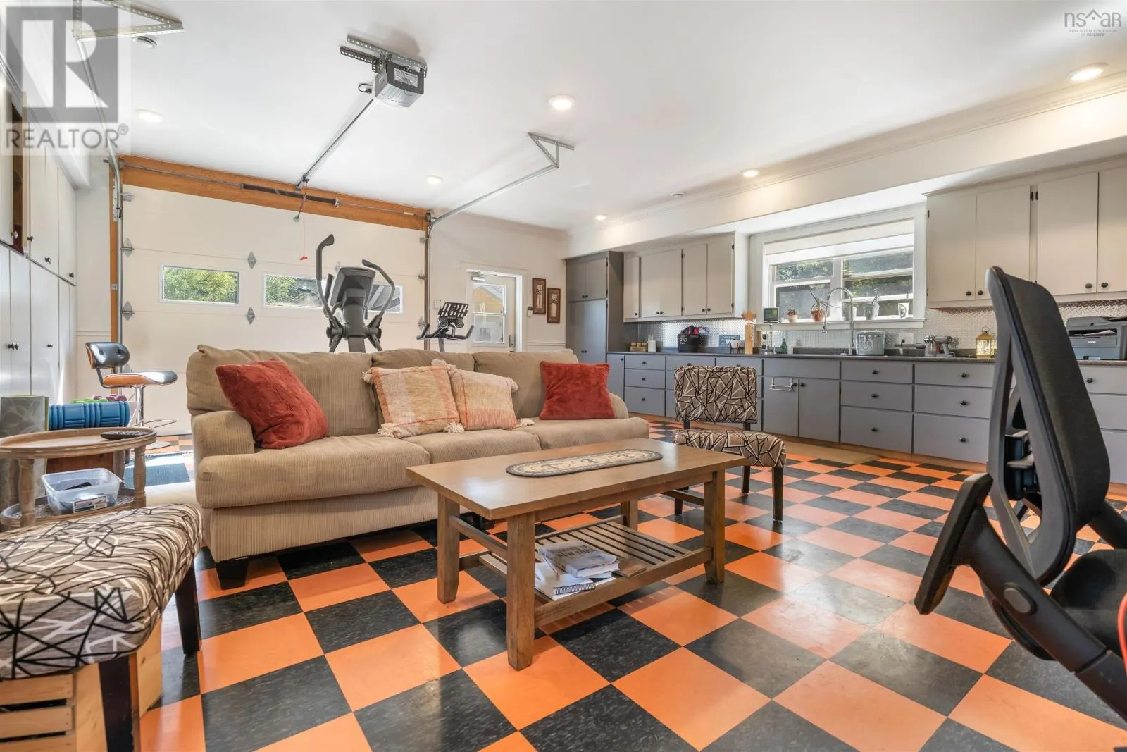 206 Shore Road