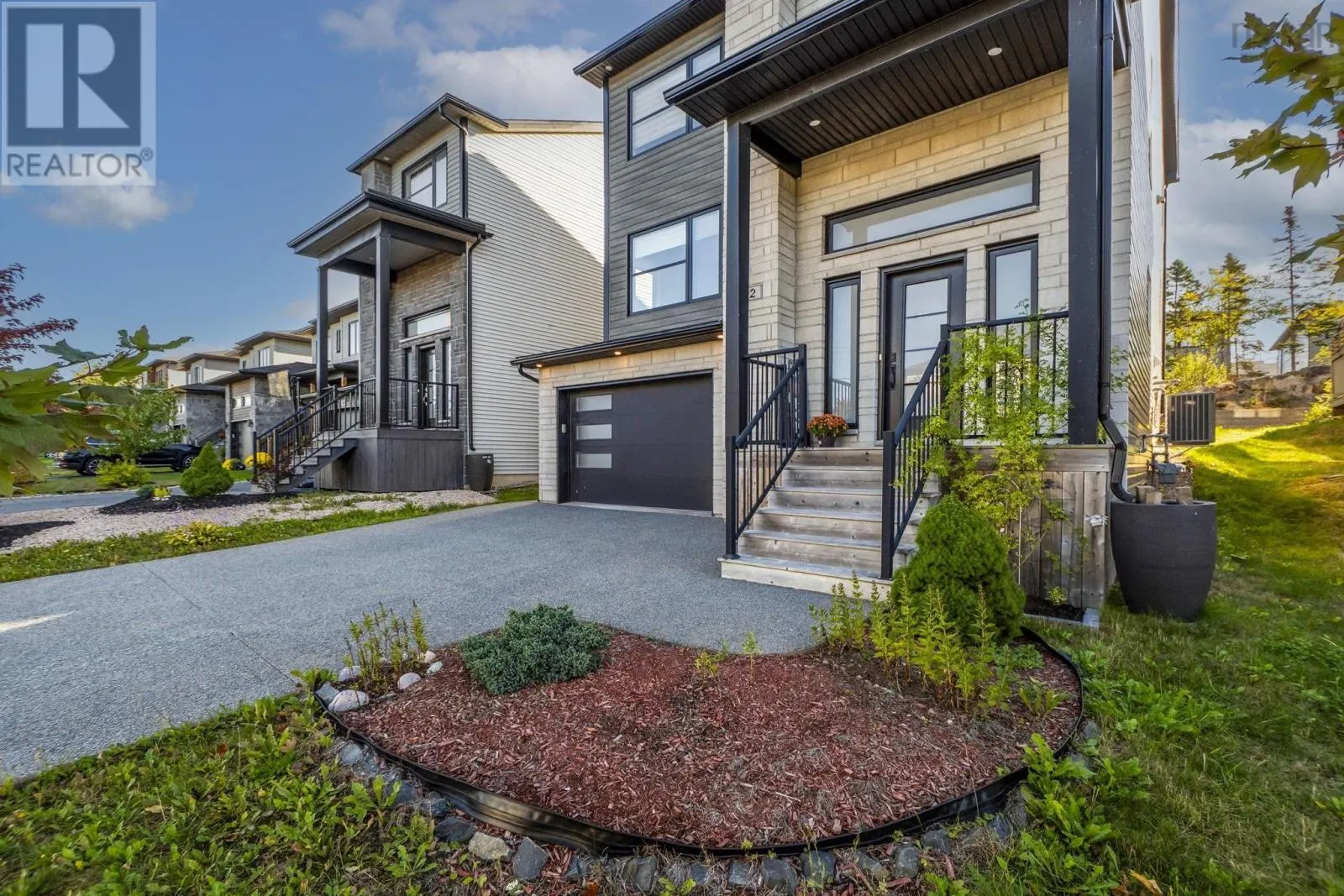 52 Innsbrook Way