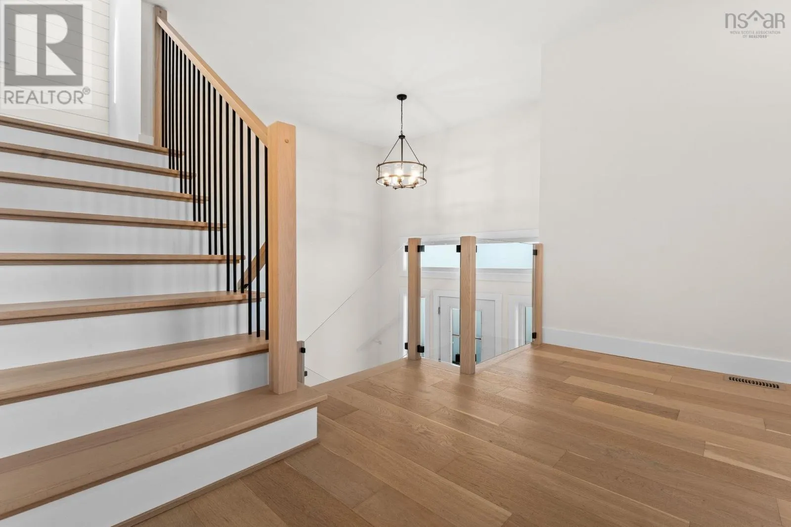 52 Innsbrook Way