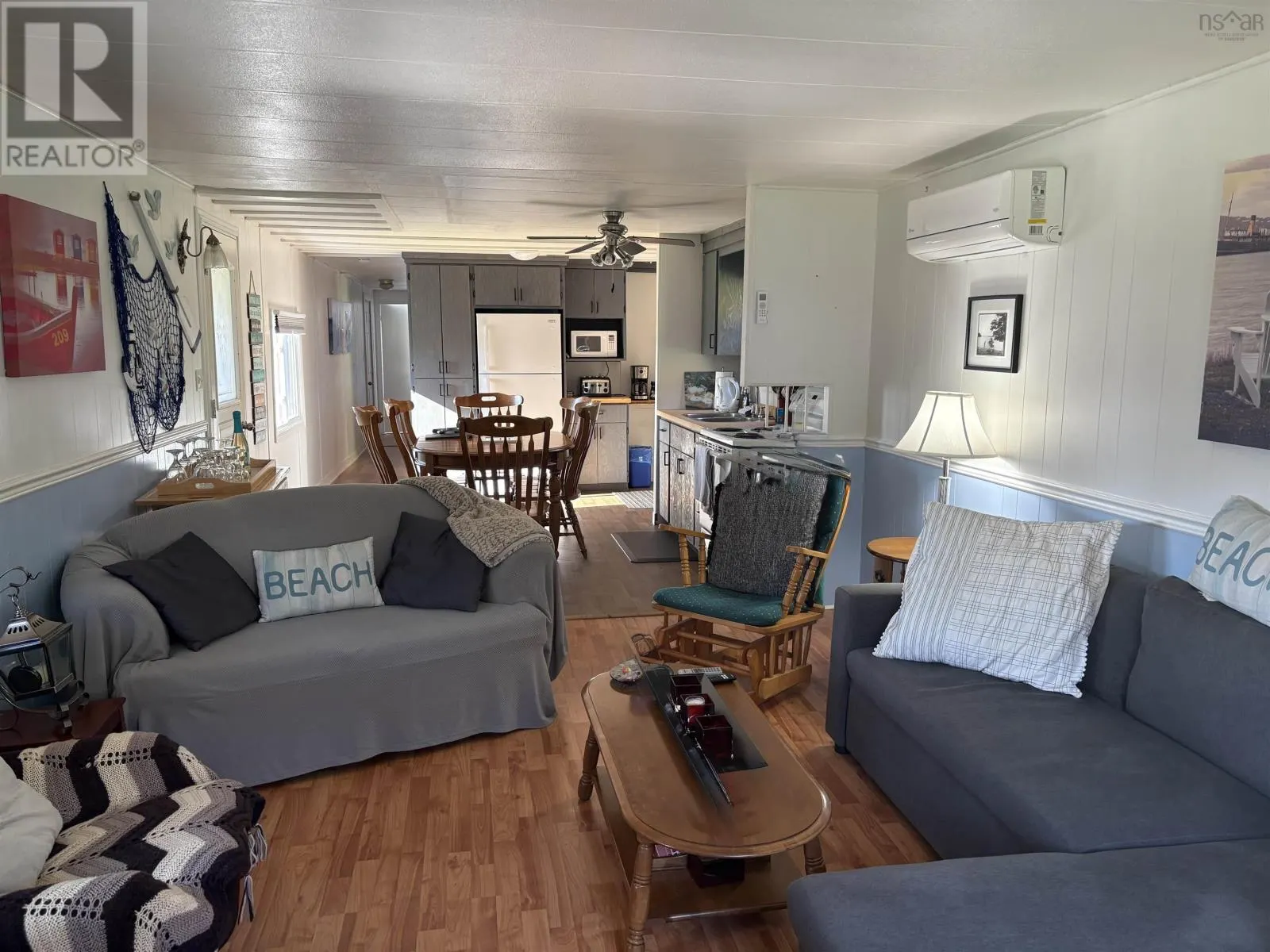 2952 Hwy 395