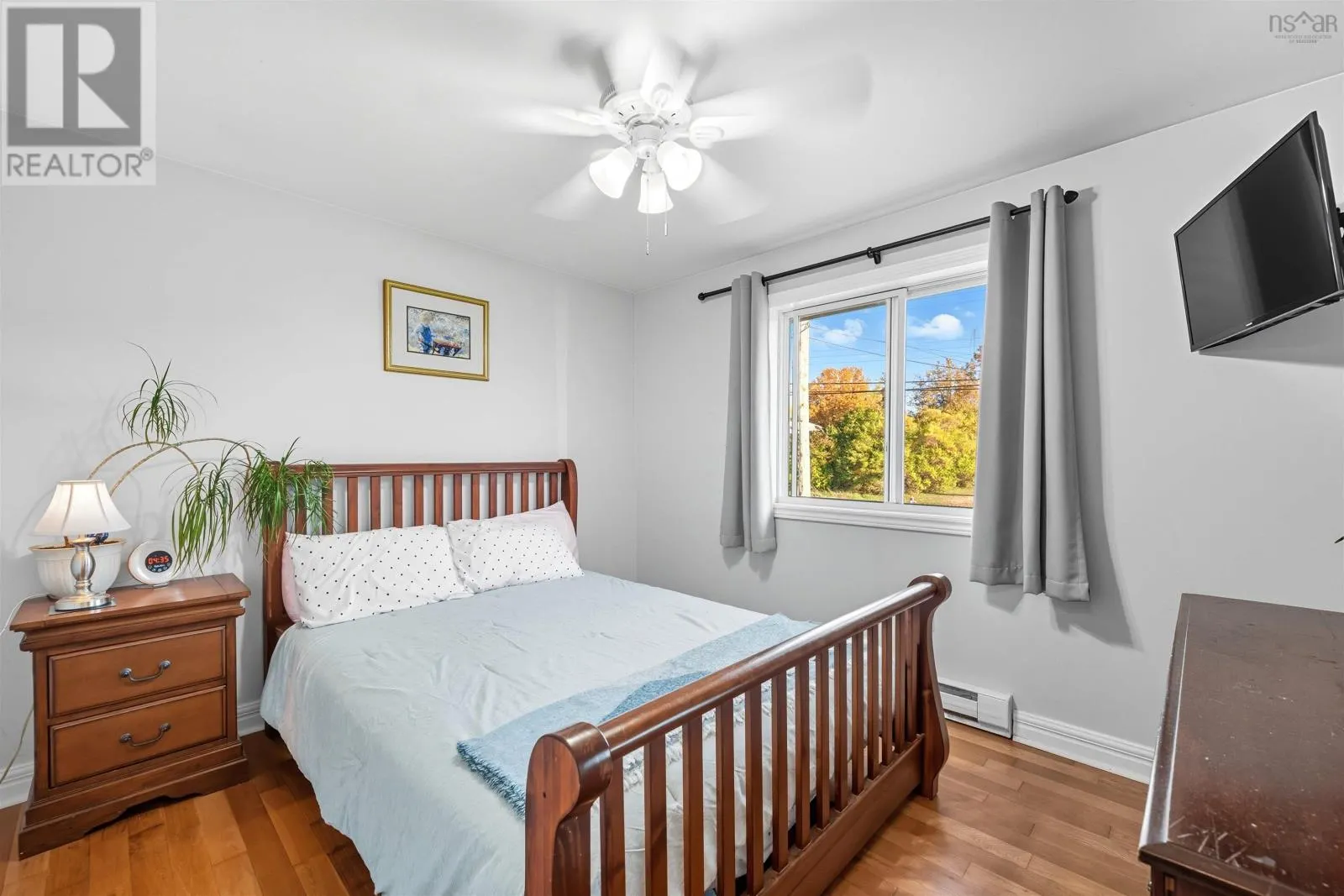 228 Falmouth Back Road