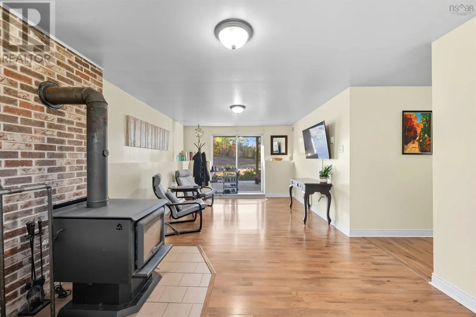 228 Falmouth Back Road