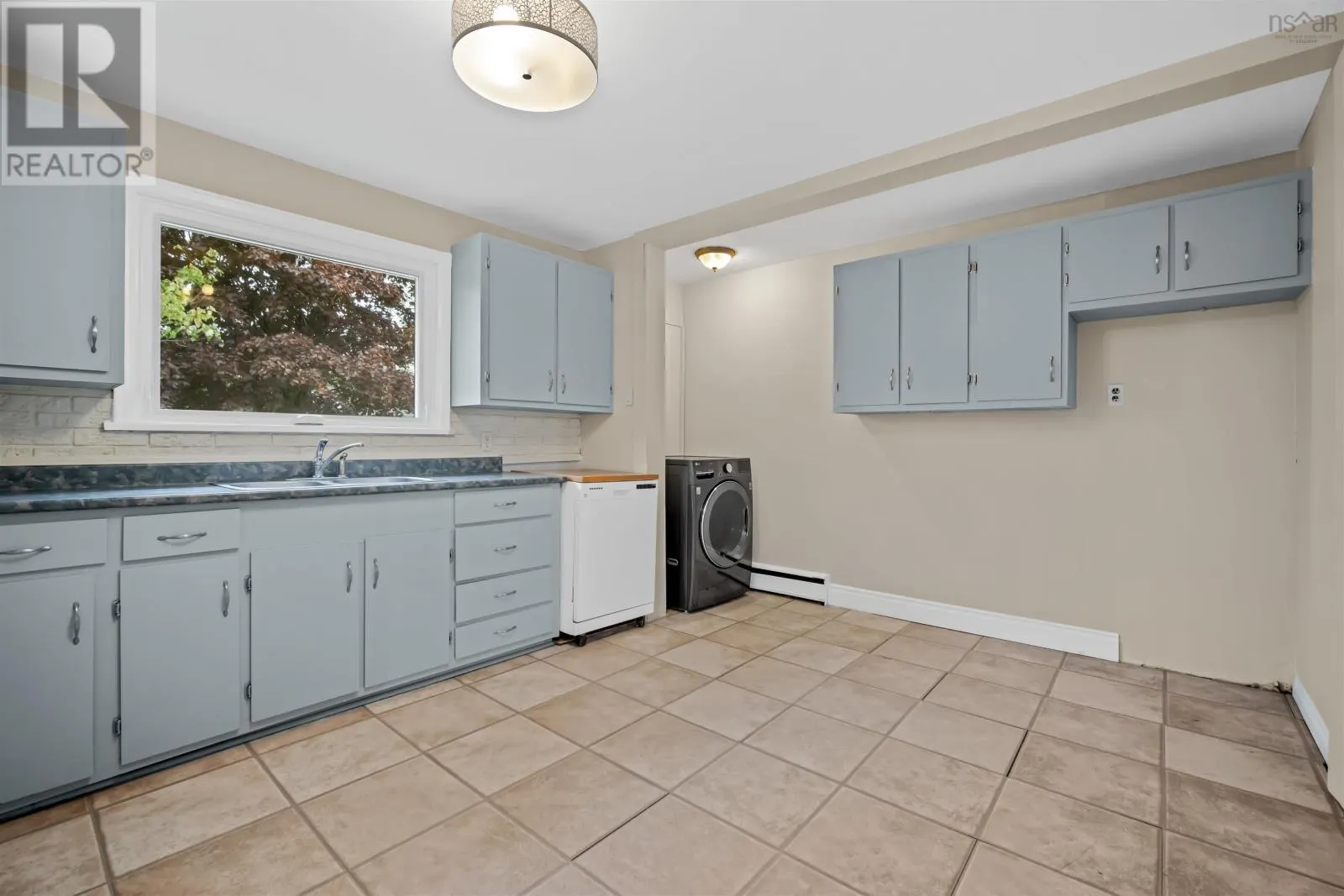 7 Karen Drive