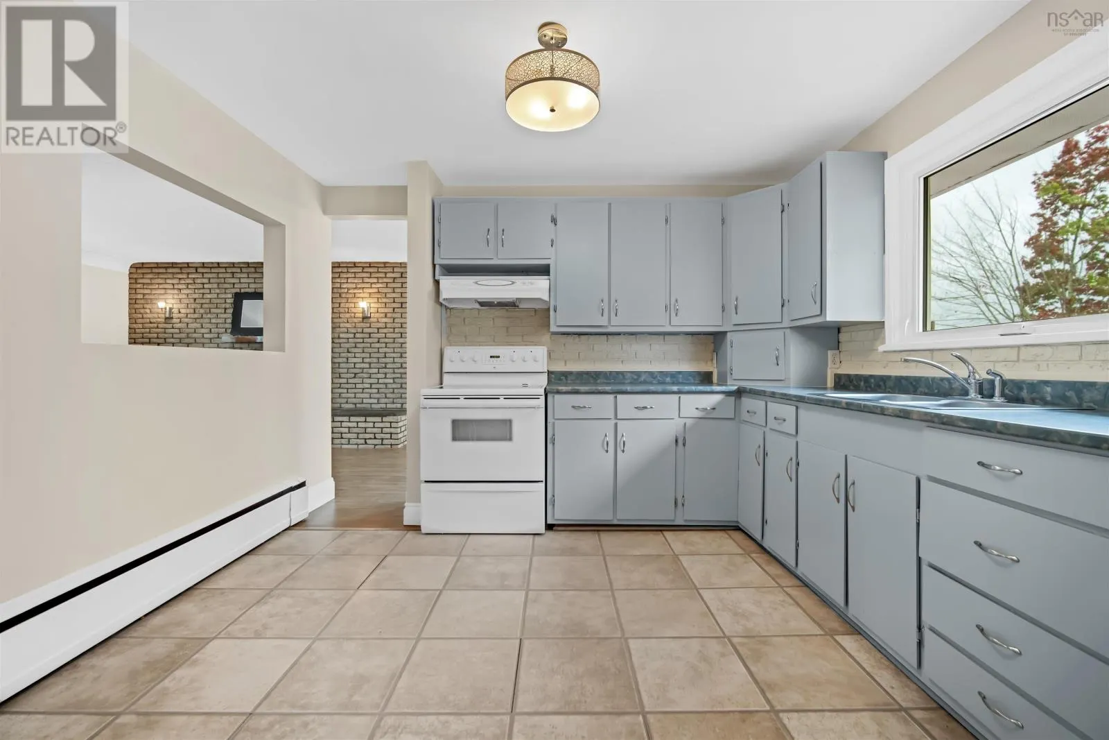 7 Karen Drive