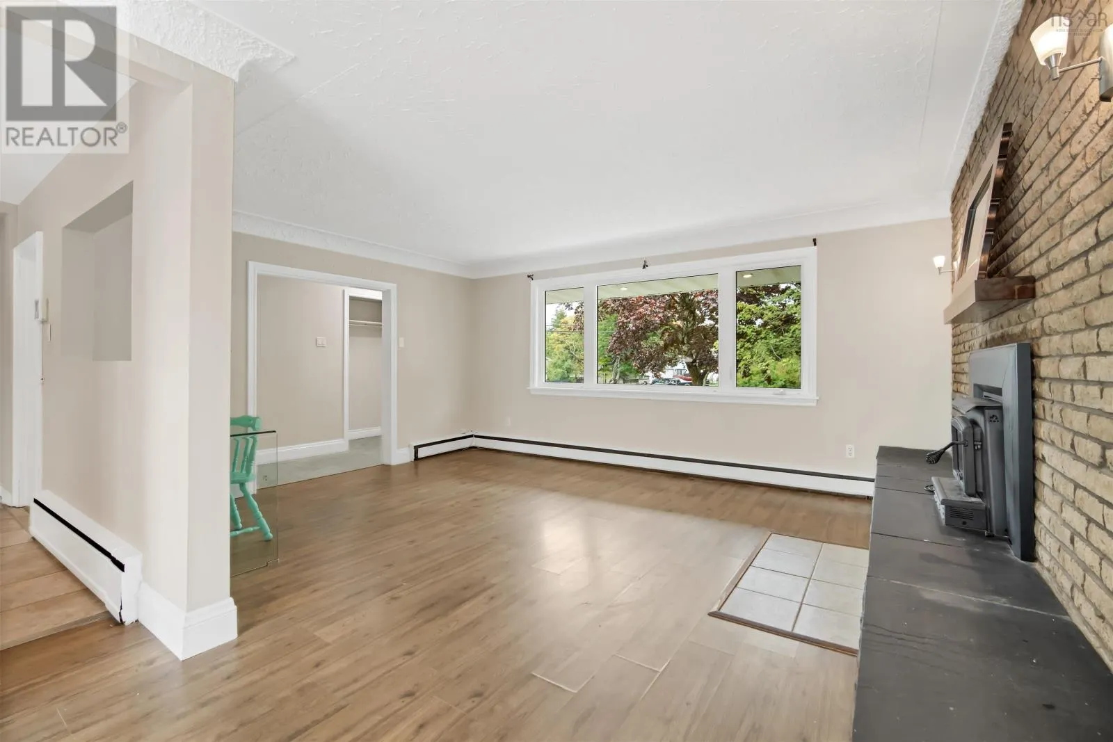 7 Karen Drive