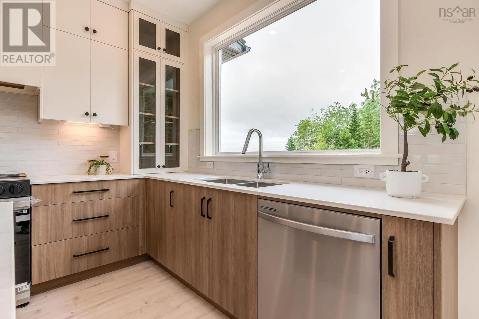 Lot 5011 242 Zaffre Drive