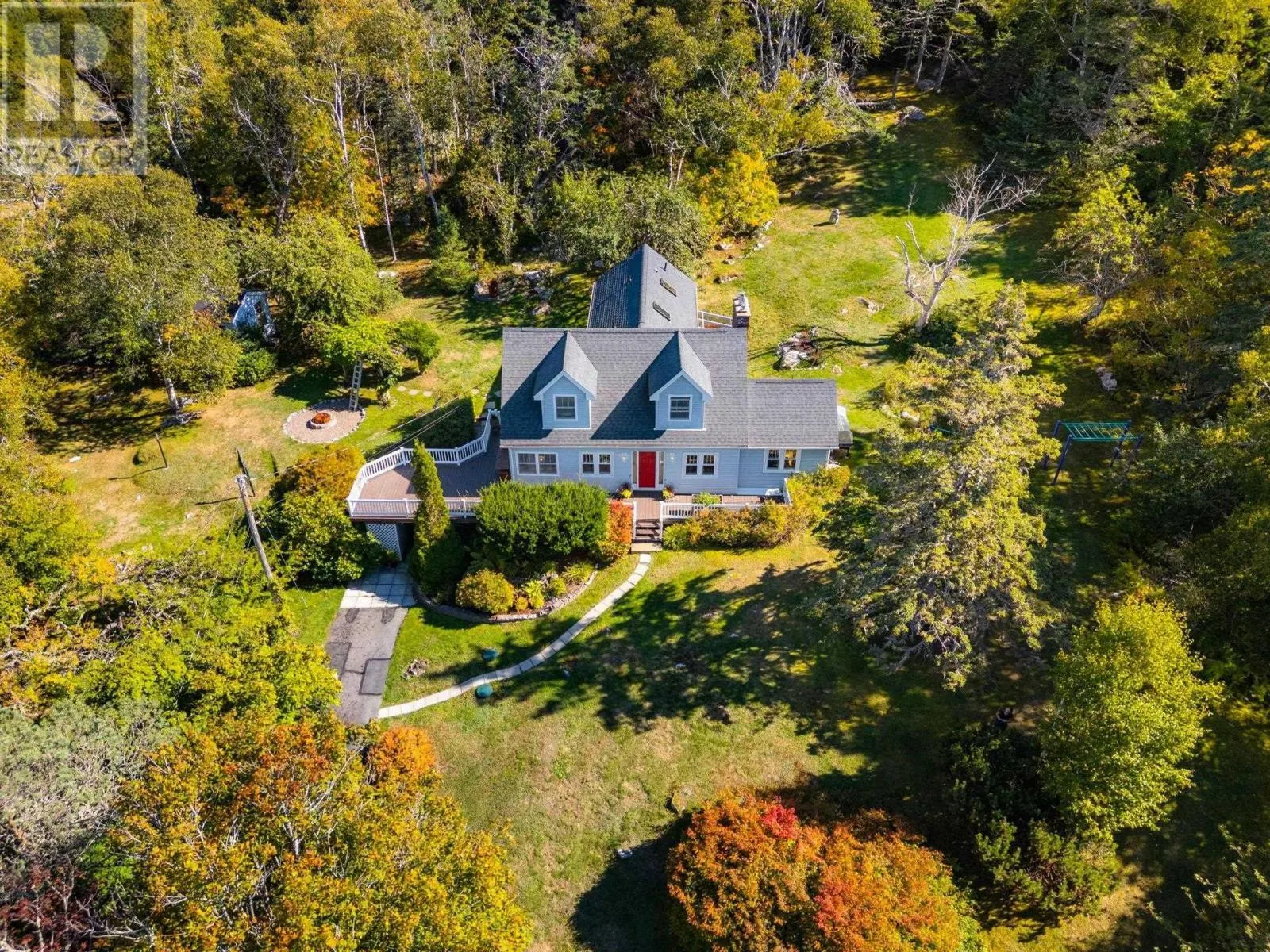 8979 Peggys Cove Rd Road