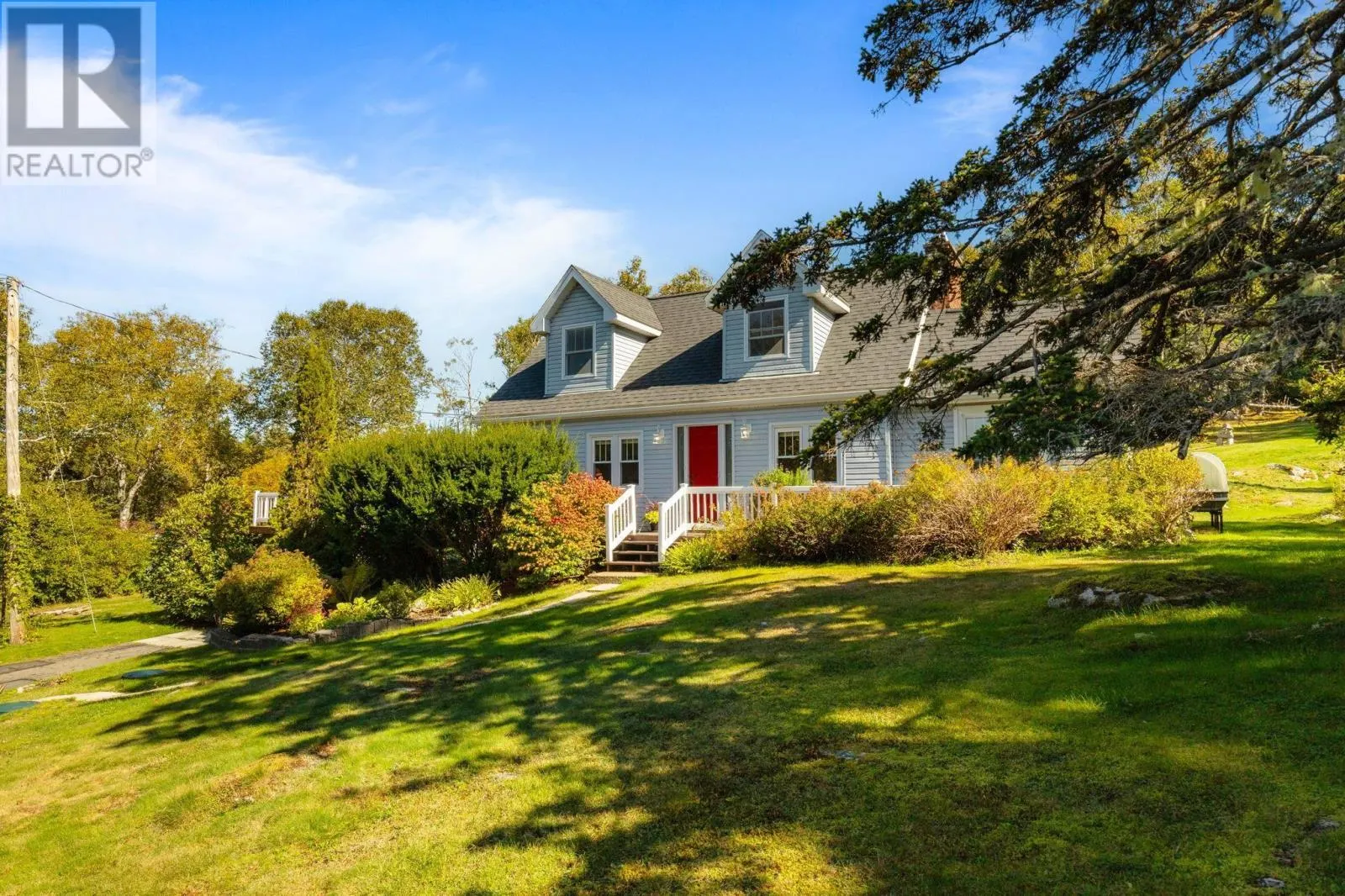 8979 Peggys Cove Rd Road