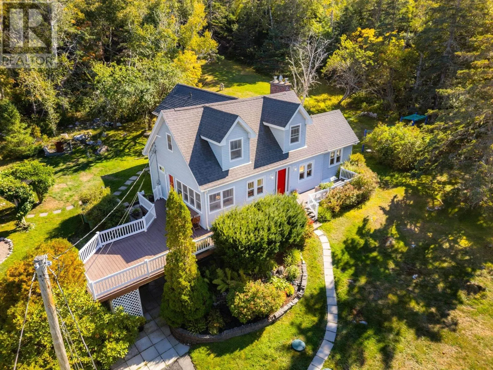 8979 Peggys Cove Rd Road