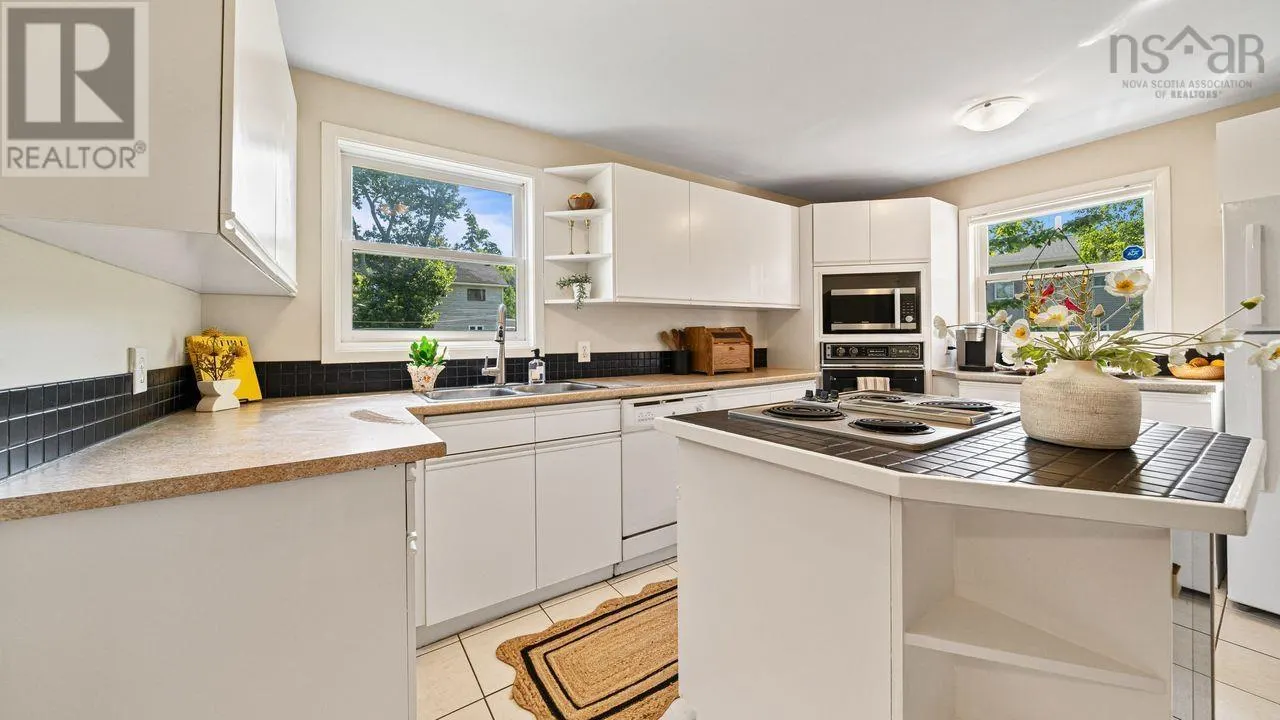 14 Hamshaw Drive
