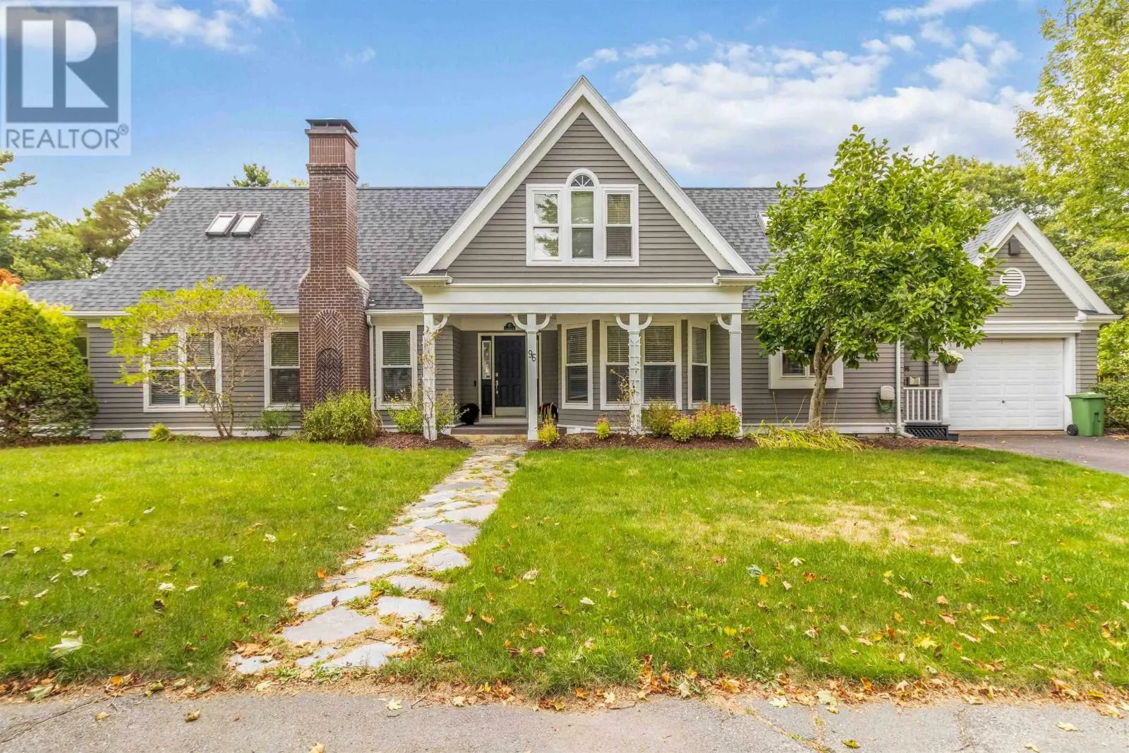 96 Crescent Street
