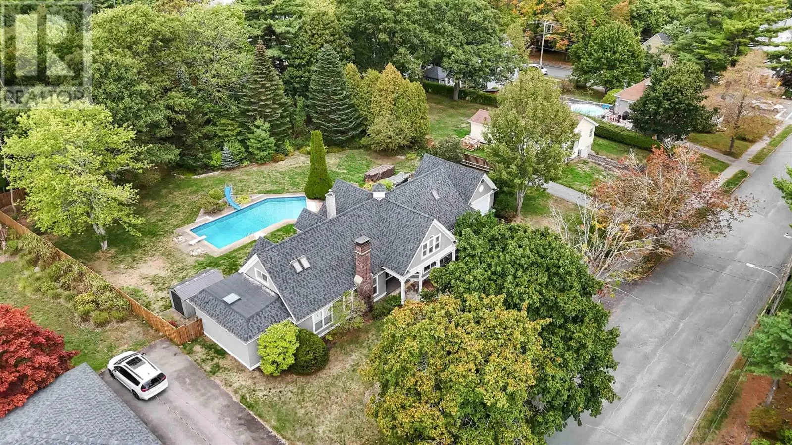 96 Crescent Street