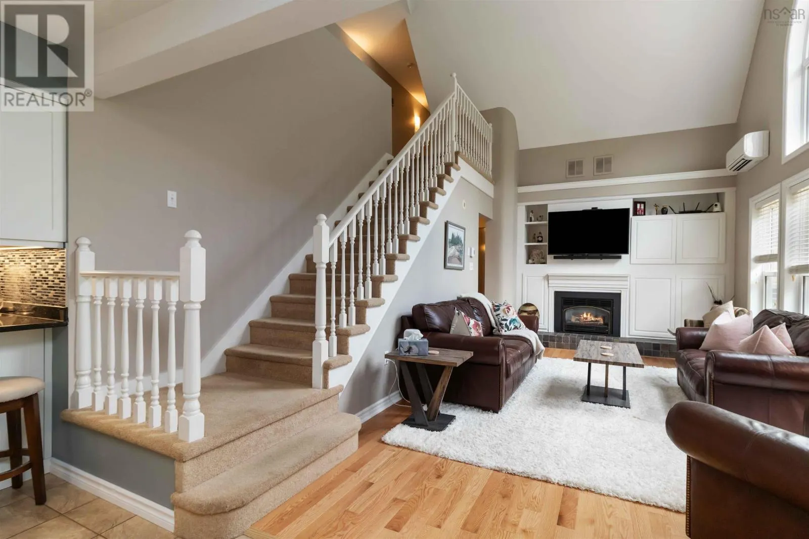 96 Crescent Street