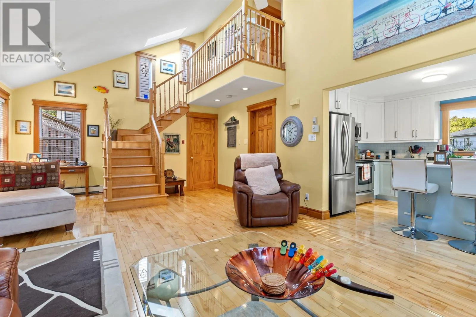 12 Acorn Road