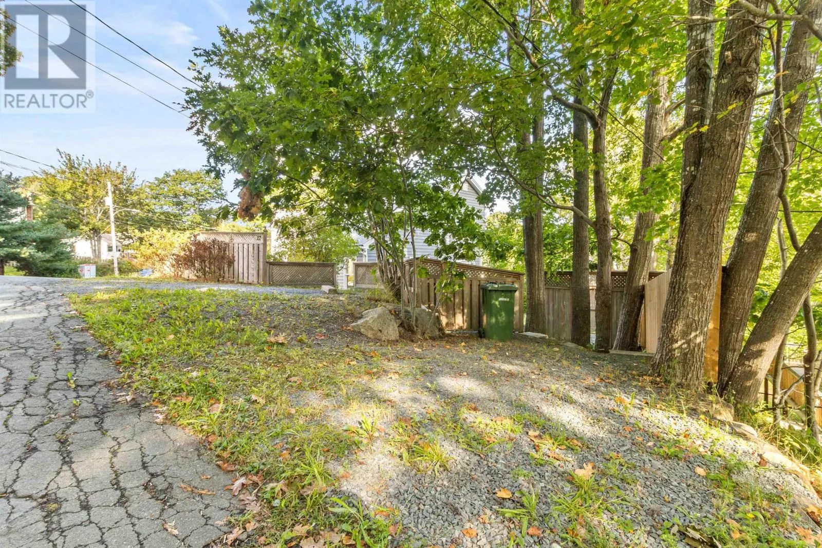 12 Acorn Road