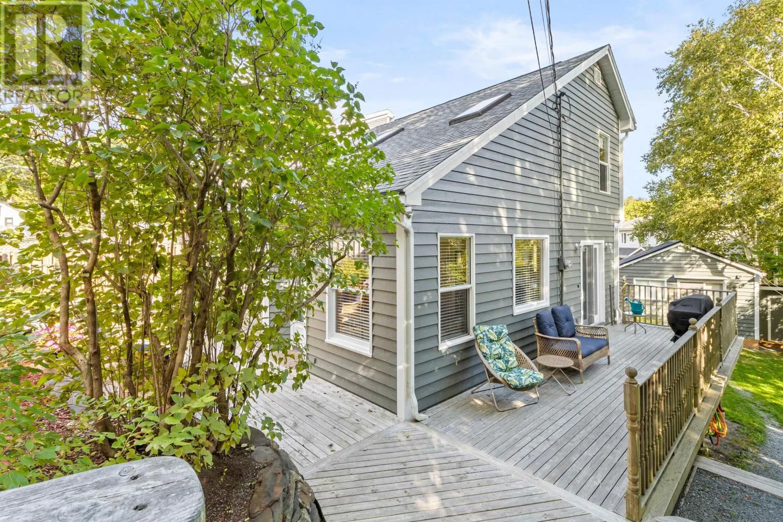 12 Acorn Road