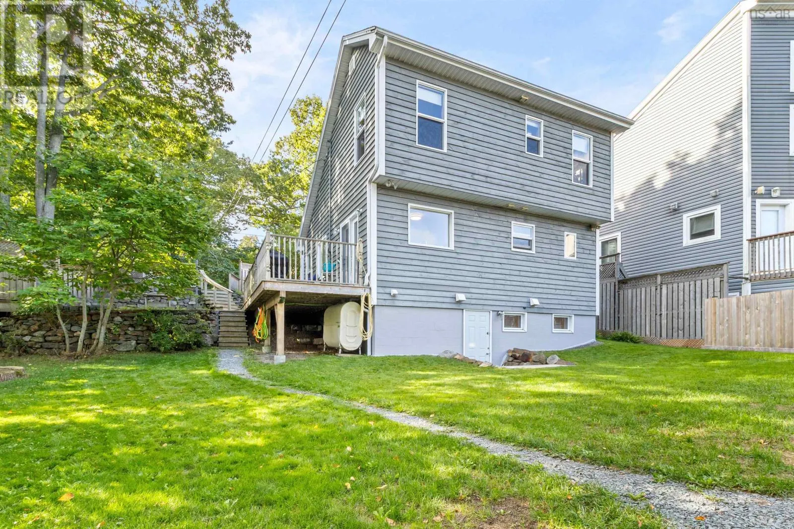 12 Acorn Road