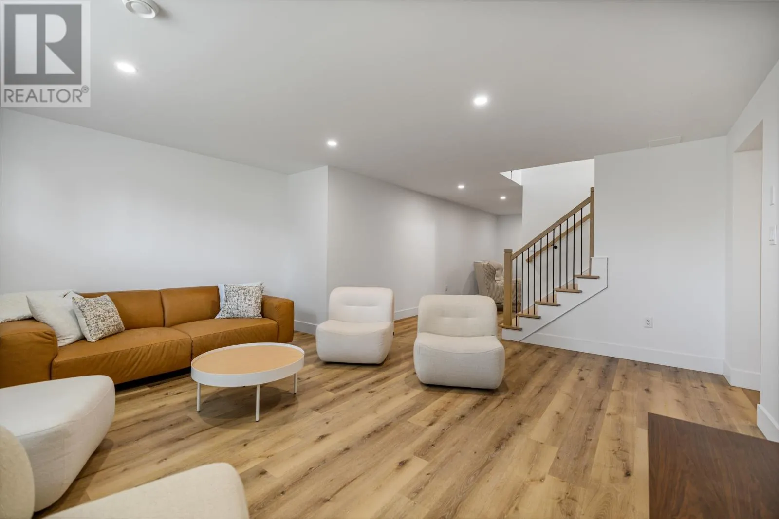 85 Keppoch Road