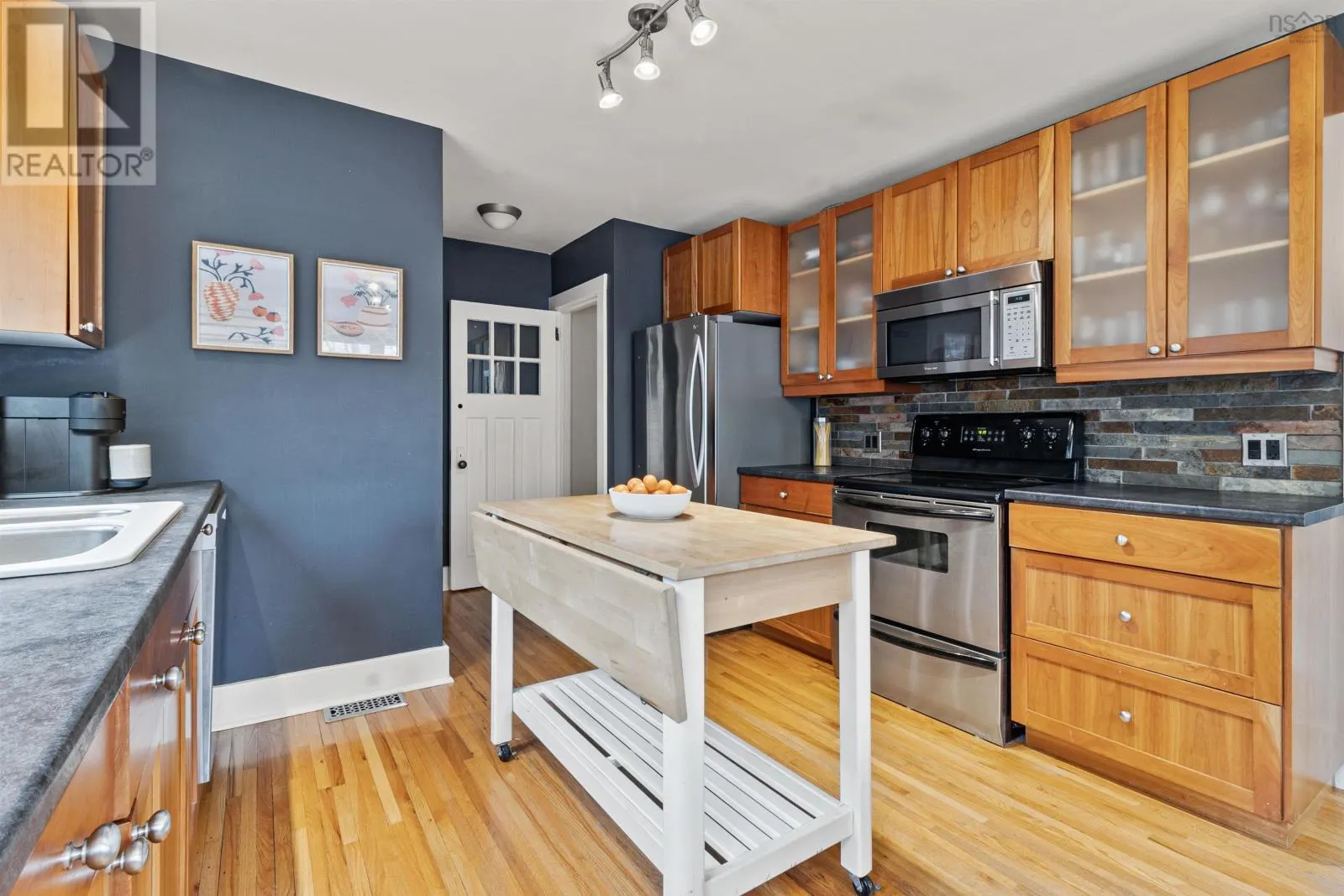98A Williams Lake Road