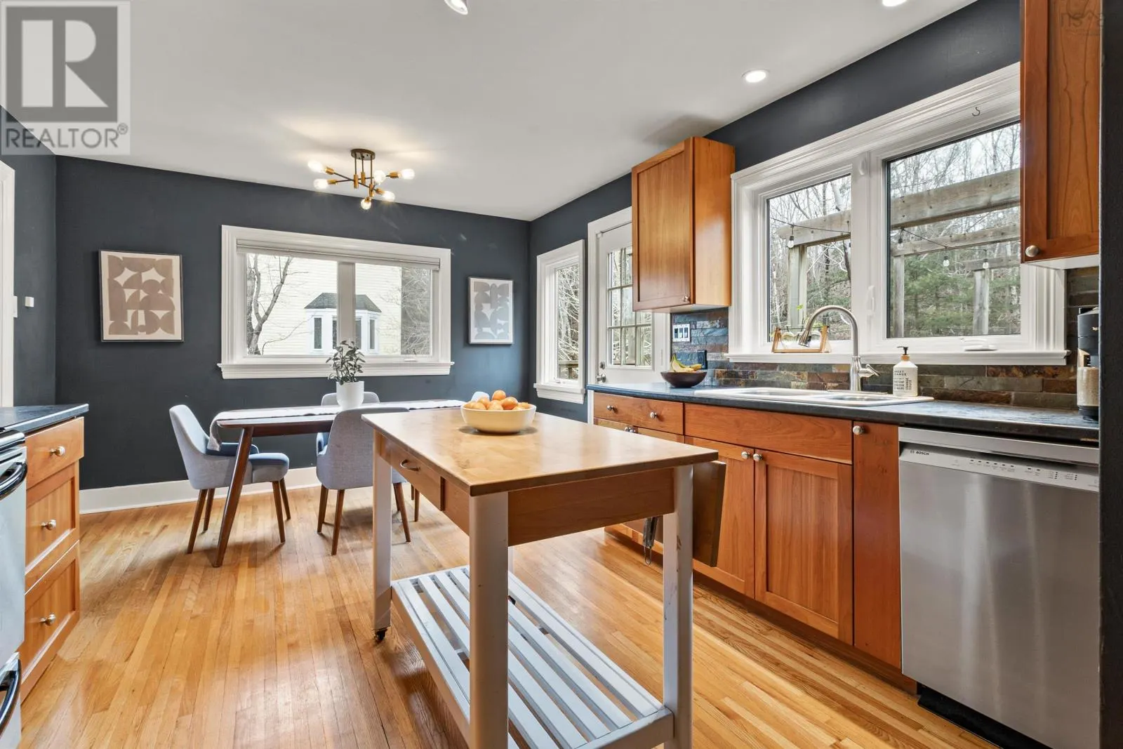 98A Williams Lake Road