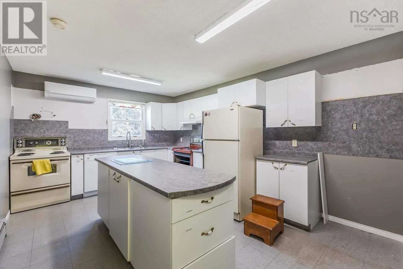 54 Dunromin Avenue