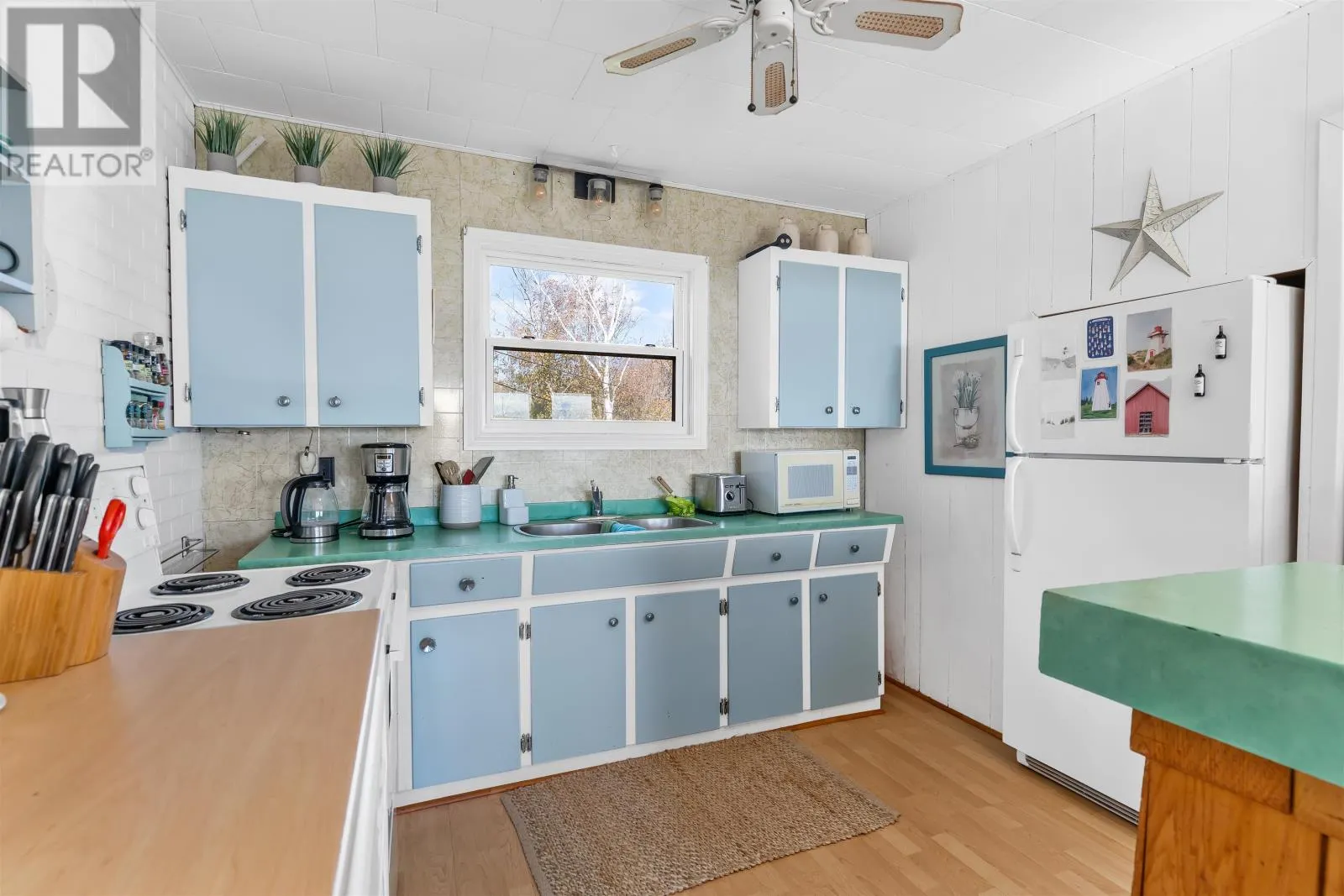 57 Hummingbird Crescent