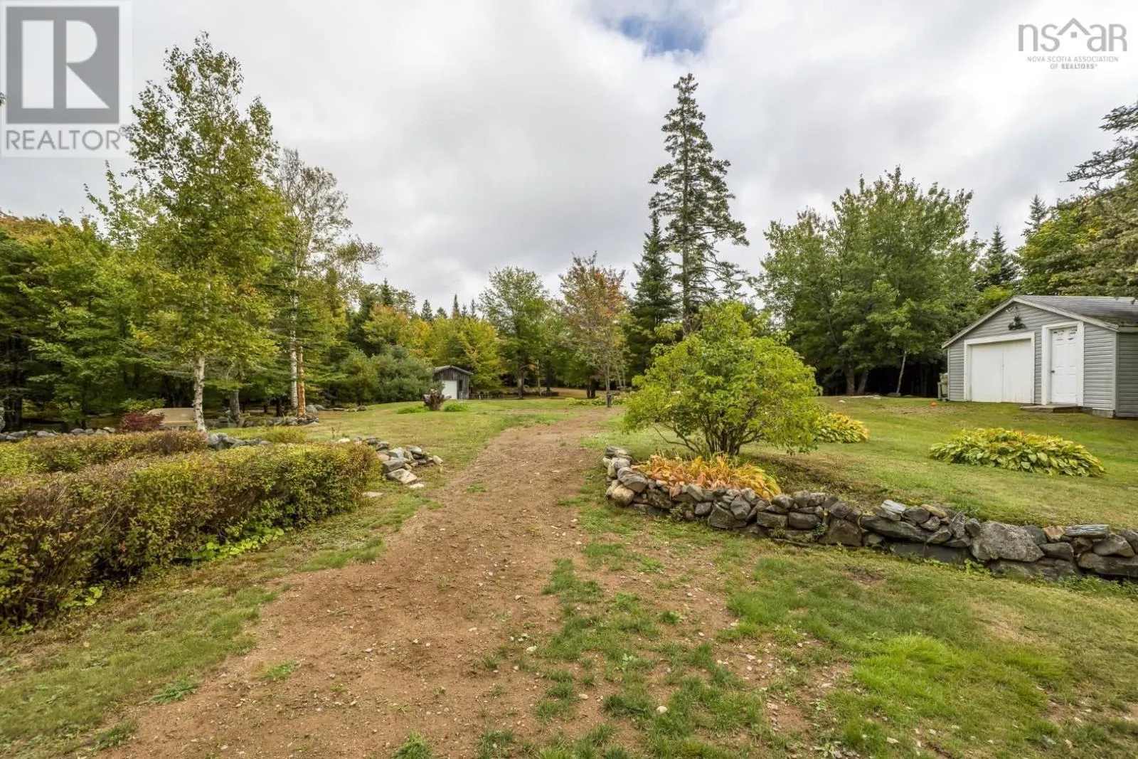 473 East Petpeswick Road