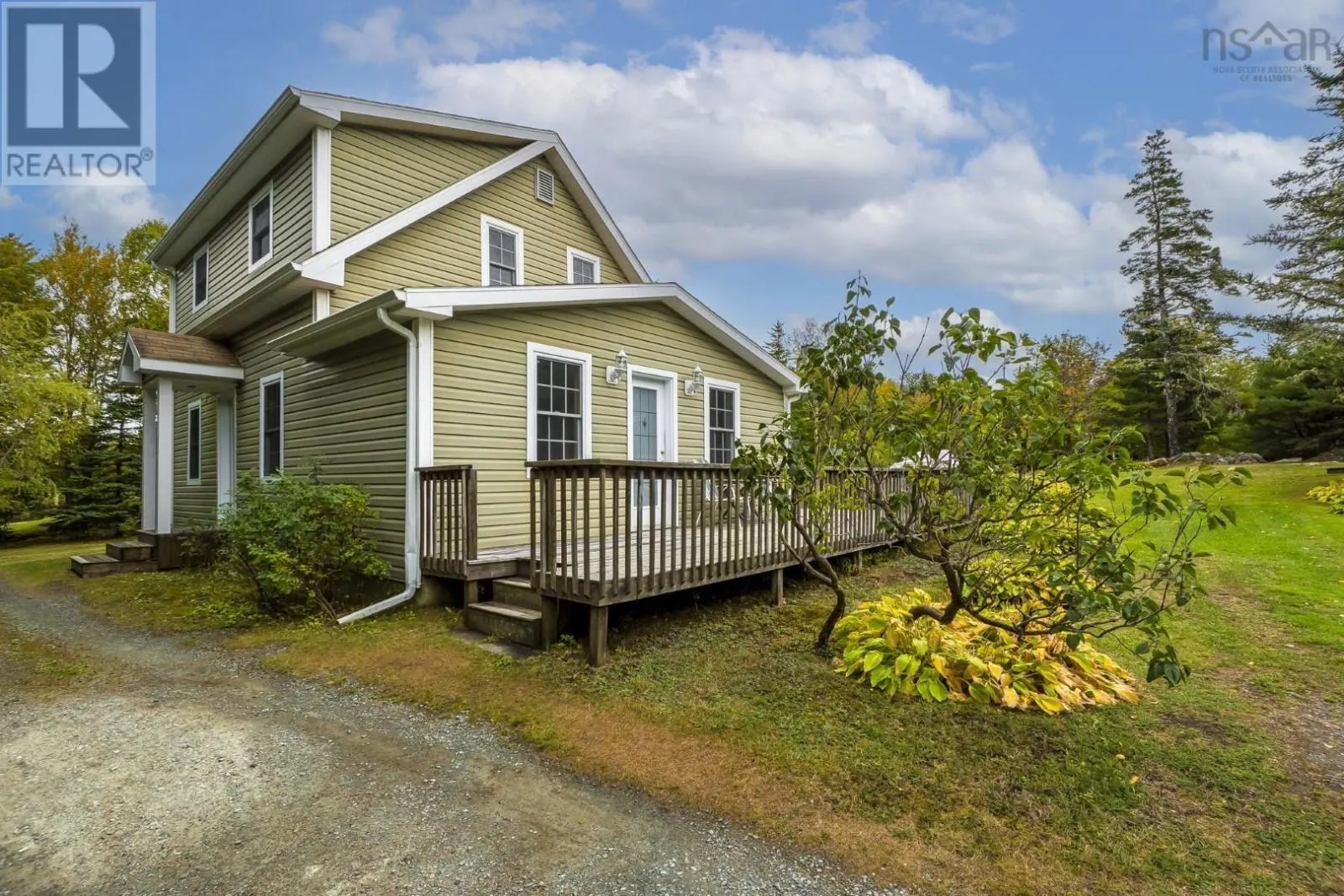 473 East Petpeswick Road