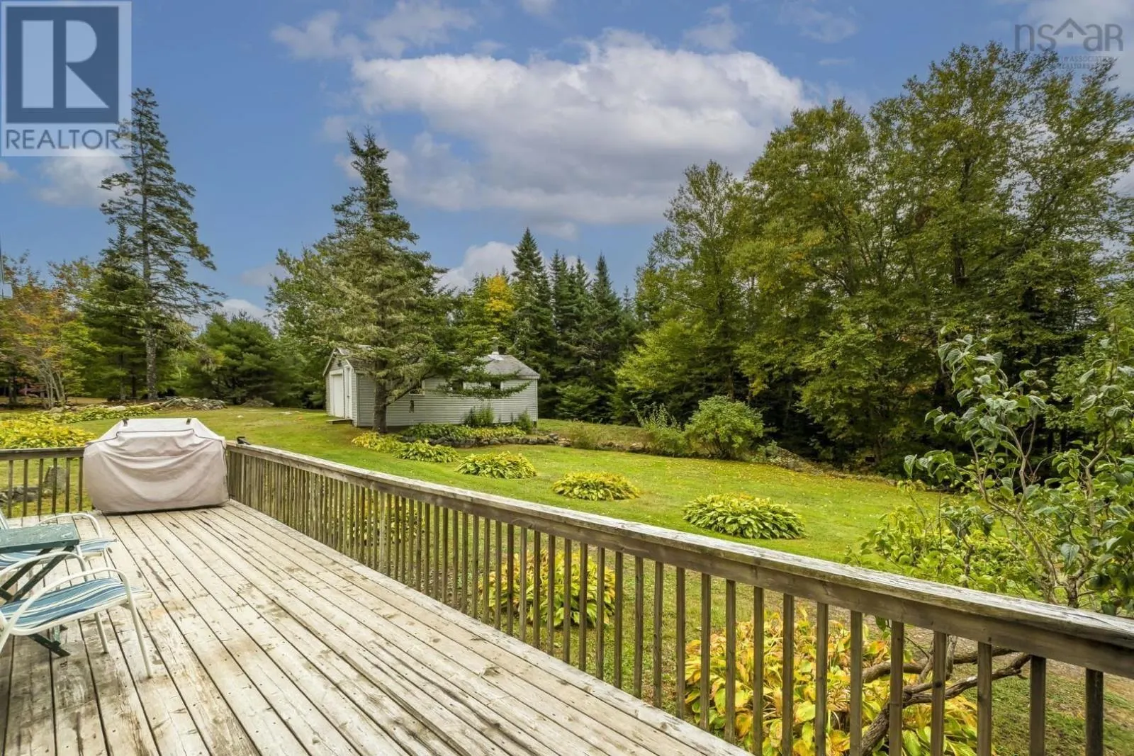 473 East Petpeswick Road