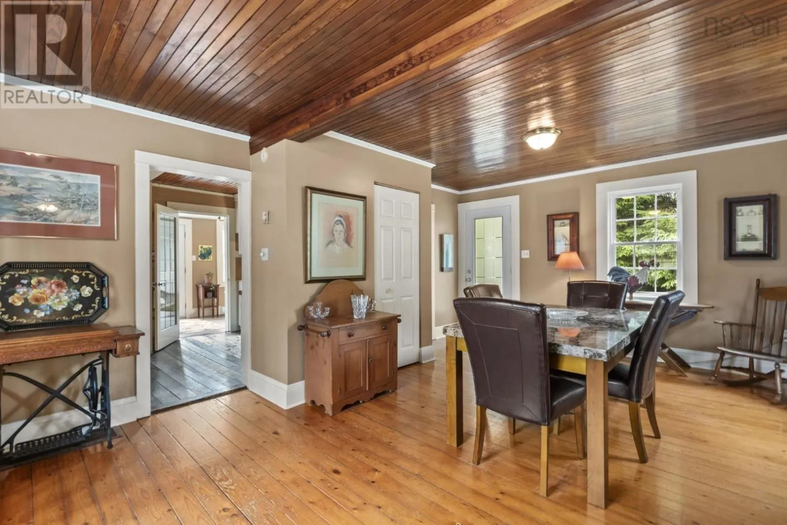 473 East Petpeswick Road