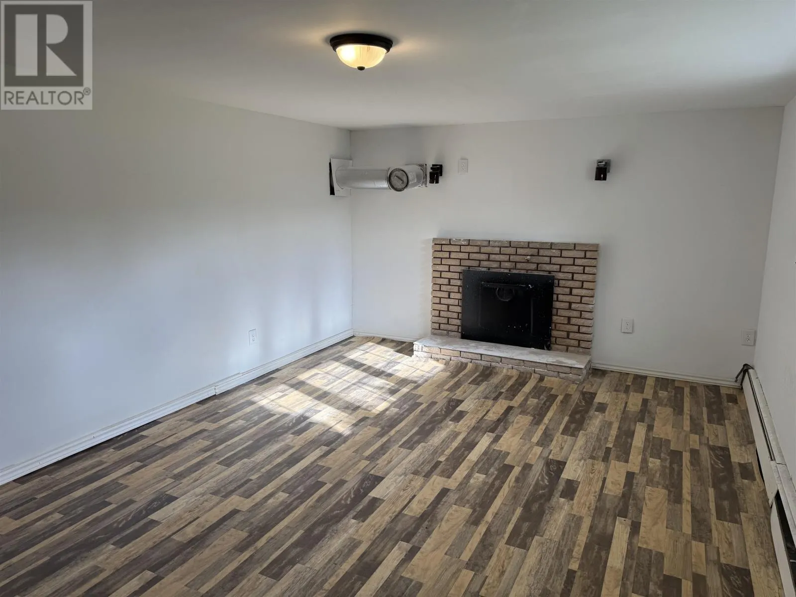 30 Crescent Drive