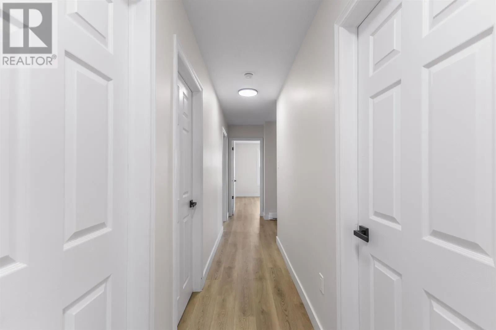 521 MacEwen Road