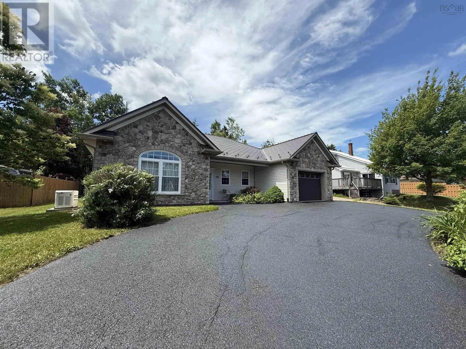 103 Oakwood Drive