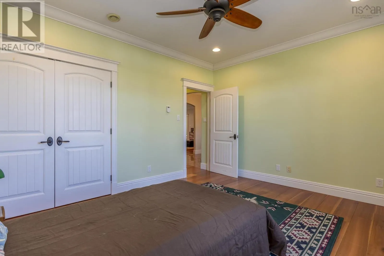103 Oakwood Drive