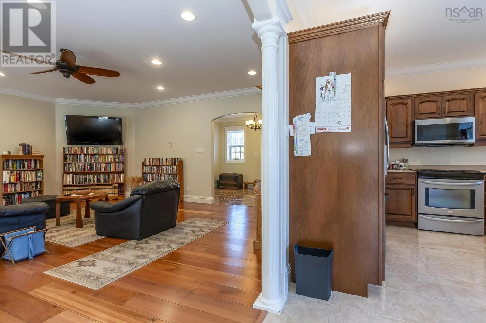103 Oakwood Drive