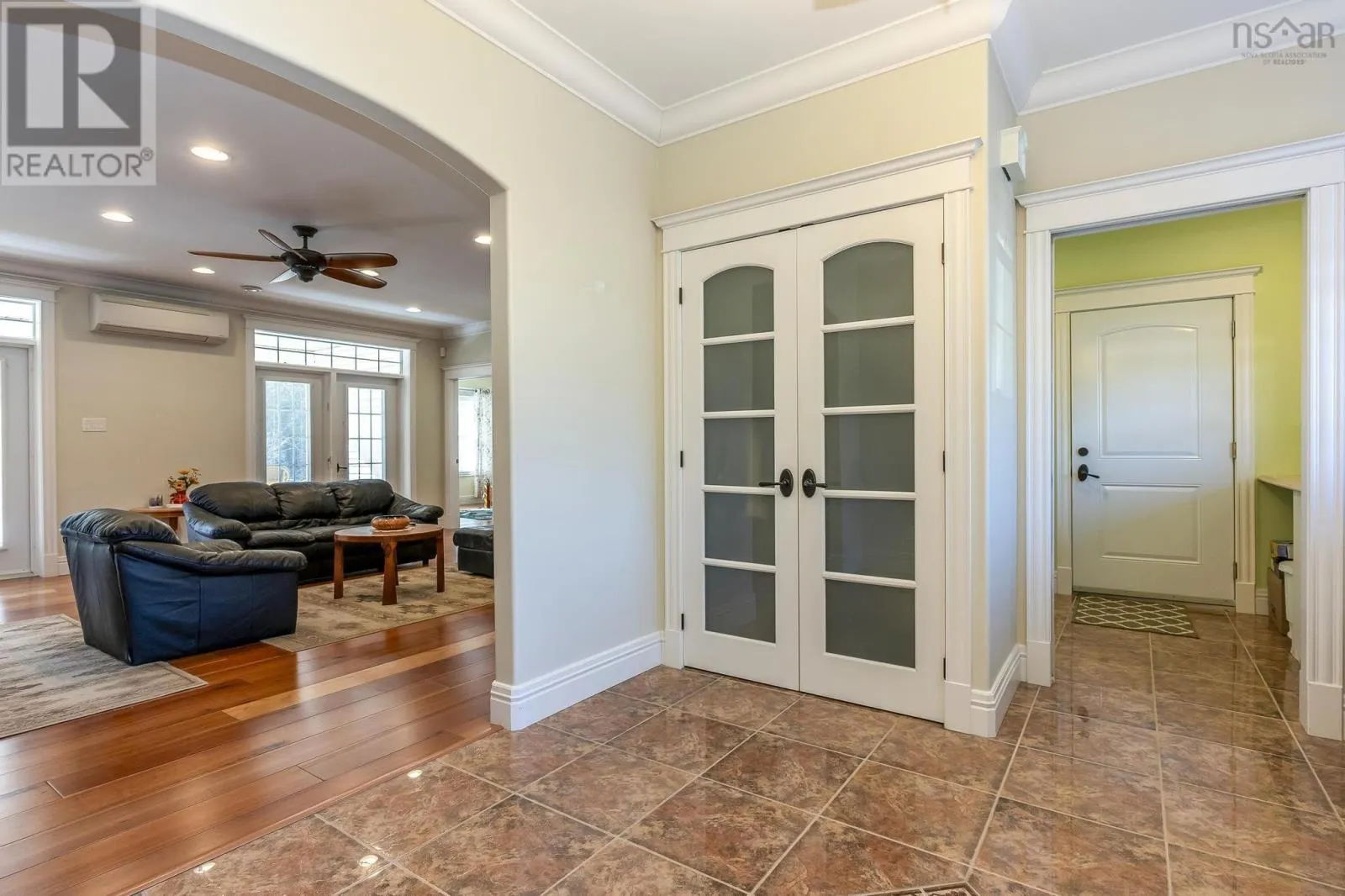 103 Oakwood Drive