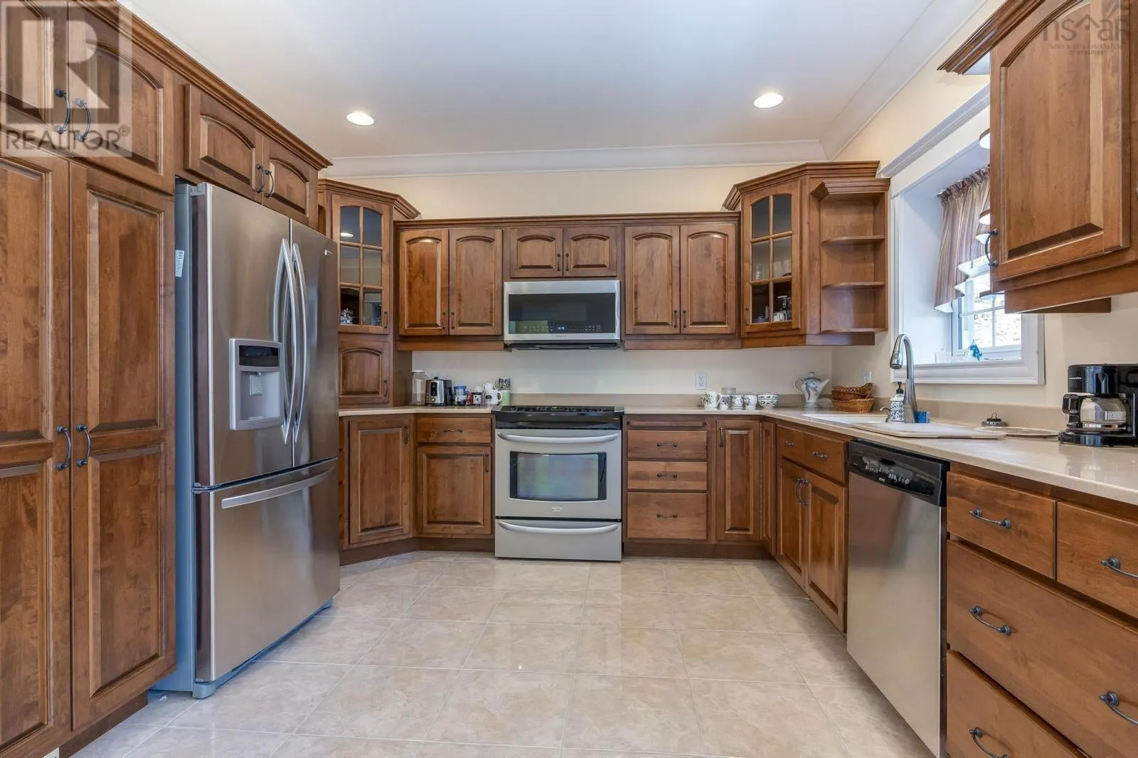 103 Oakwood Drive