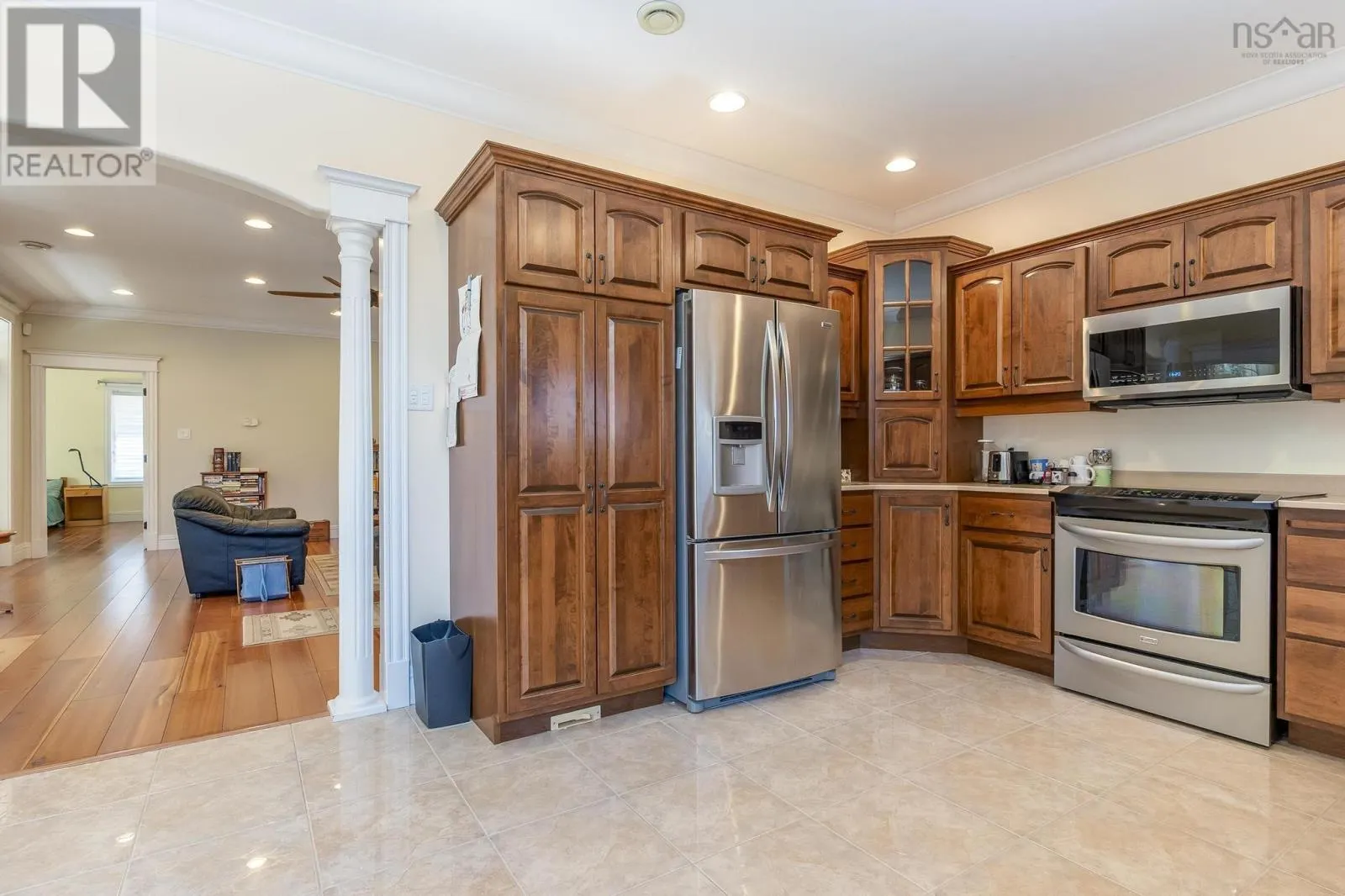 103 Oakwood Drive