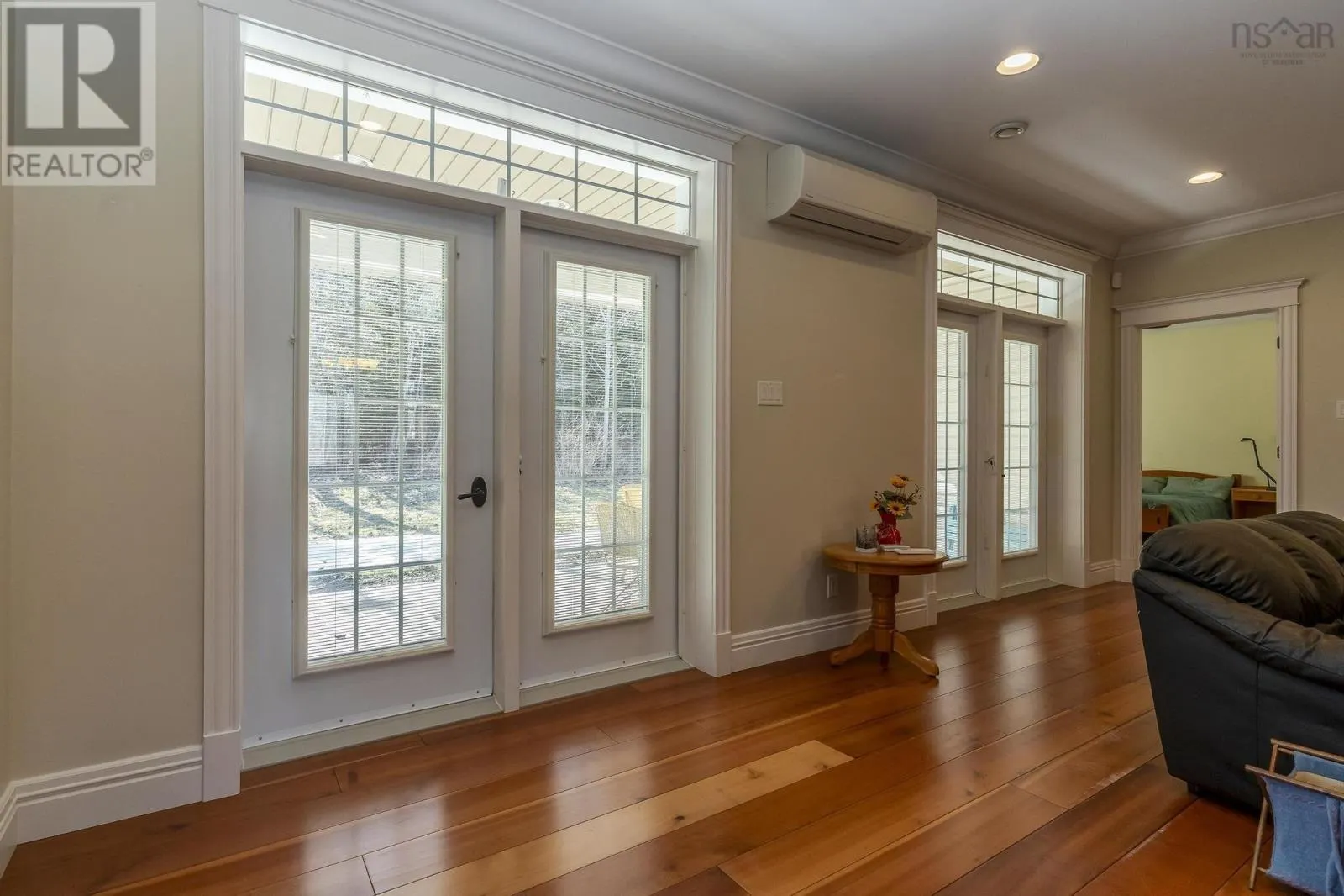 103 Oakwood Drive
